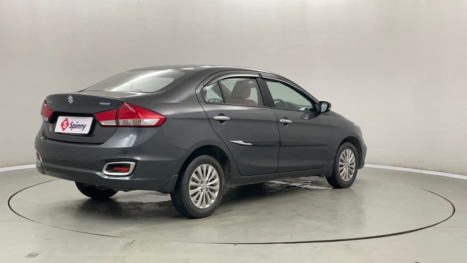 Used 2022 Maruti Suzuki Ciaz Zeta 1.5 Petrol Manual exterior RIGHT REAR CORNER VIEW