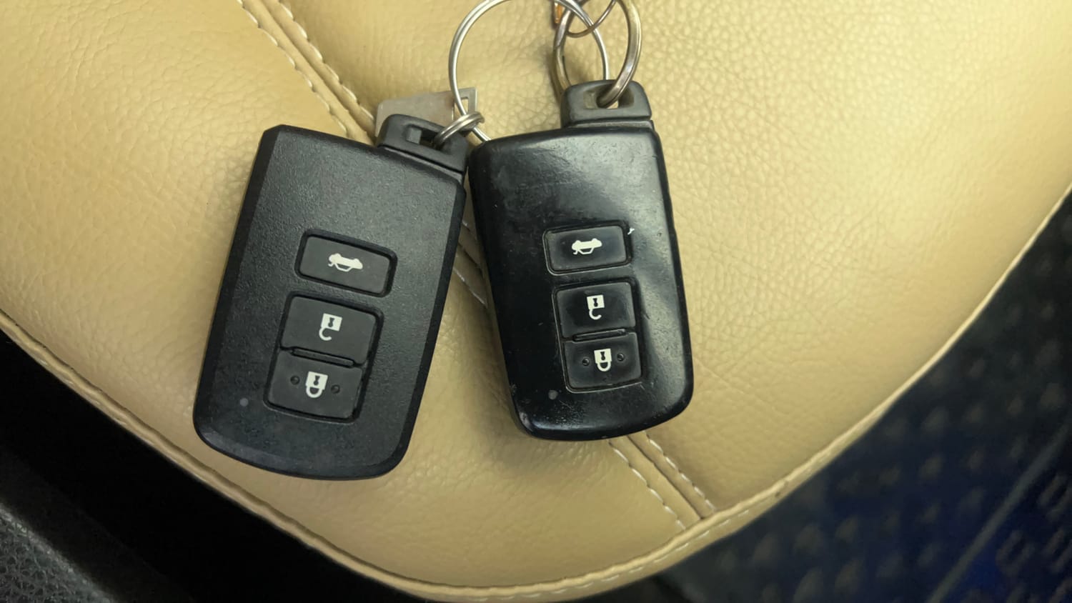 Used 2015 Toyota Corolla Altis VL AT Petrol Petrol Automatic extra CAR KEY VIEW