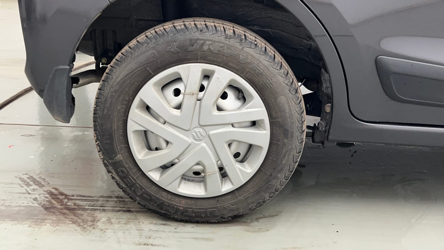 Used 2026 Maruti Suzuki Alto K10 LXi (O) Petrol Manual tyres RIGHT REAR TYRE RIM VIEW
