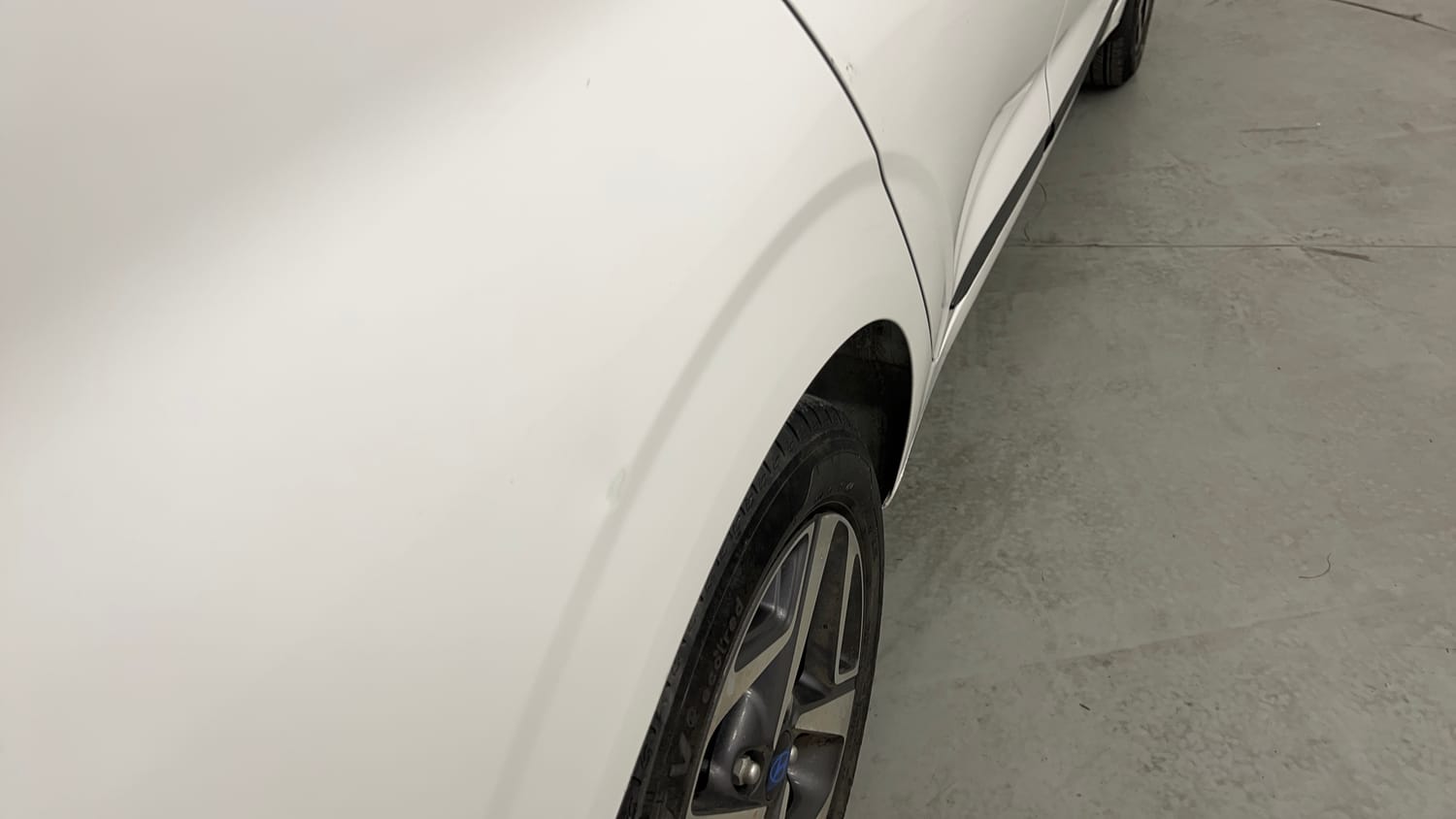 Used 2023 Hyundai Aura SX 1.2 CNG Cng Manual dents MINOR SCRATCH