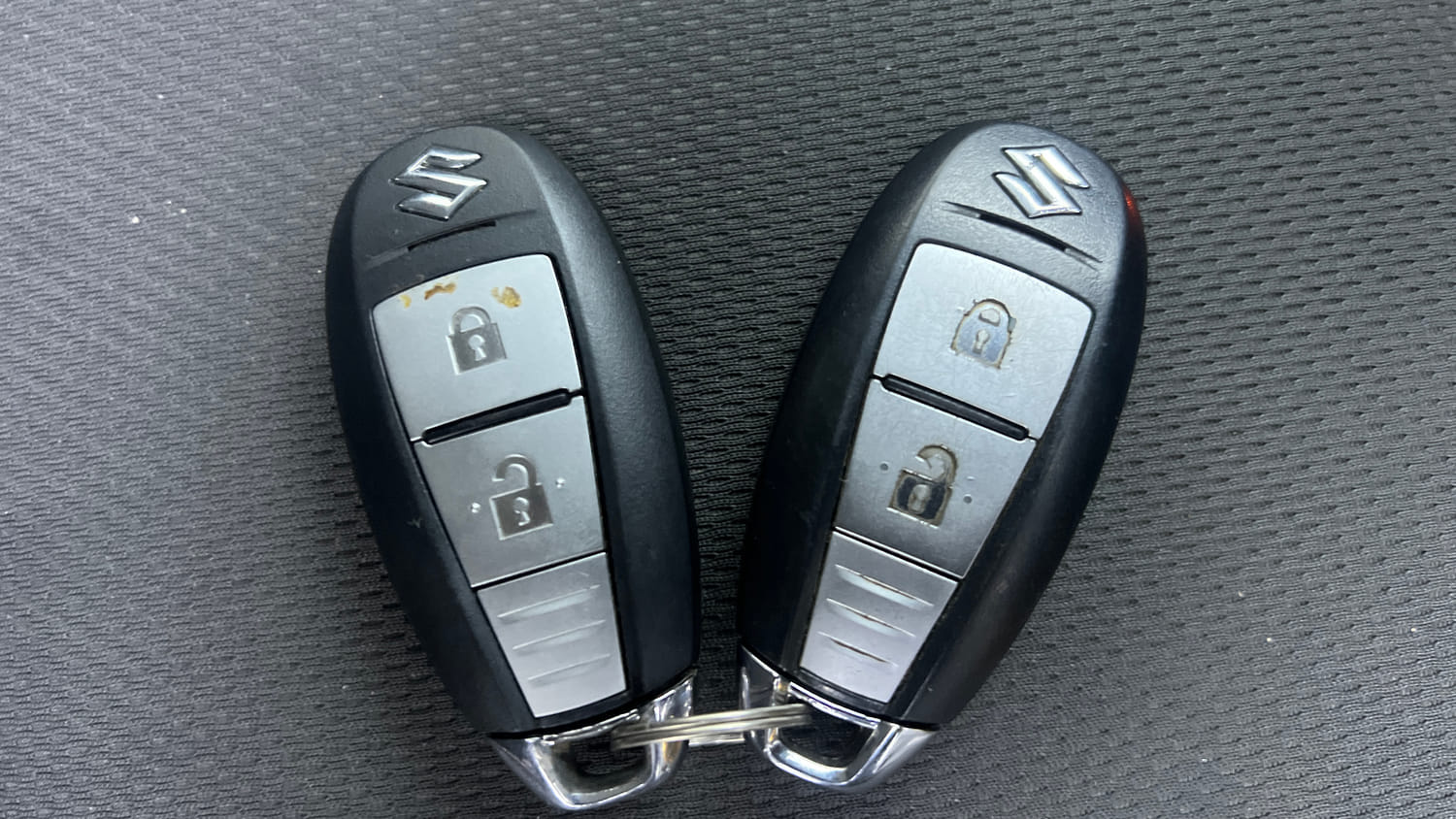 Used 2017 Maruti Suzuki Vitara Brezza [2016-2020] ZDi Plus Diesel Manual extra CAR KEY VIEW