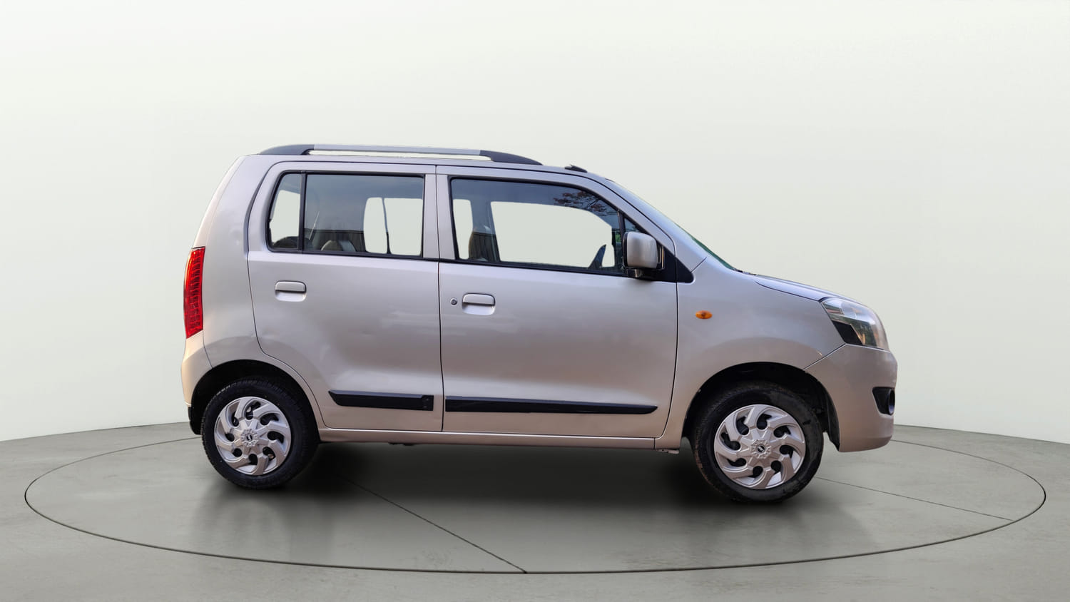 Used 2017 Maruti Suzuki Wagon R VXI Petrol Manual exterior RIGHT SIDE VIEW