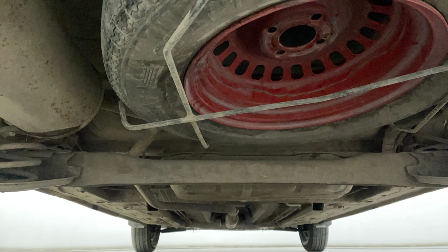 Used 2022 Renault Triber RXT Petrol Manual extra REAR UNDERBODY VIEW (TAKEN FROM REAR)