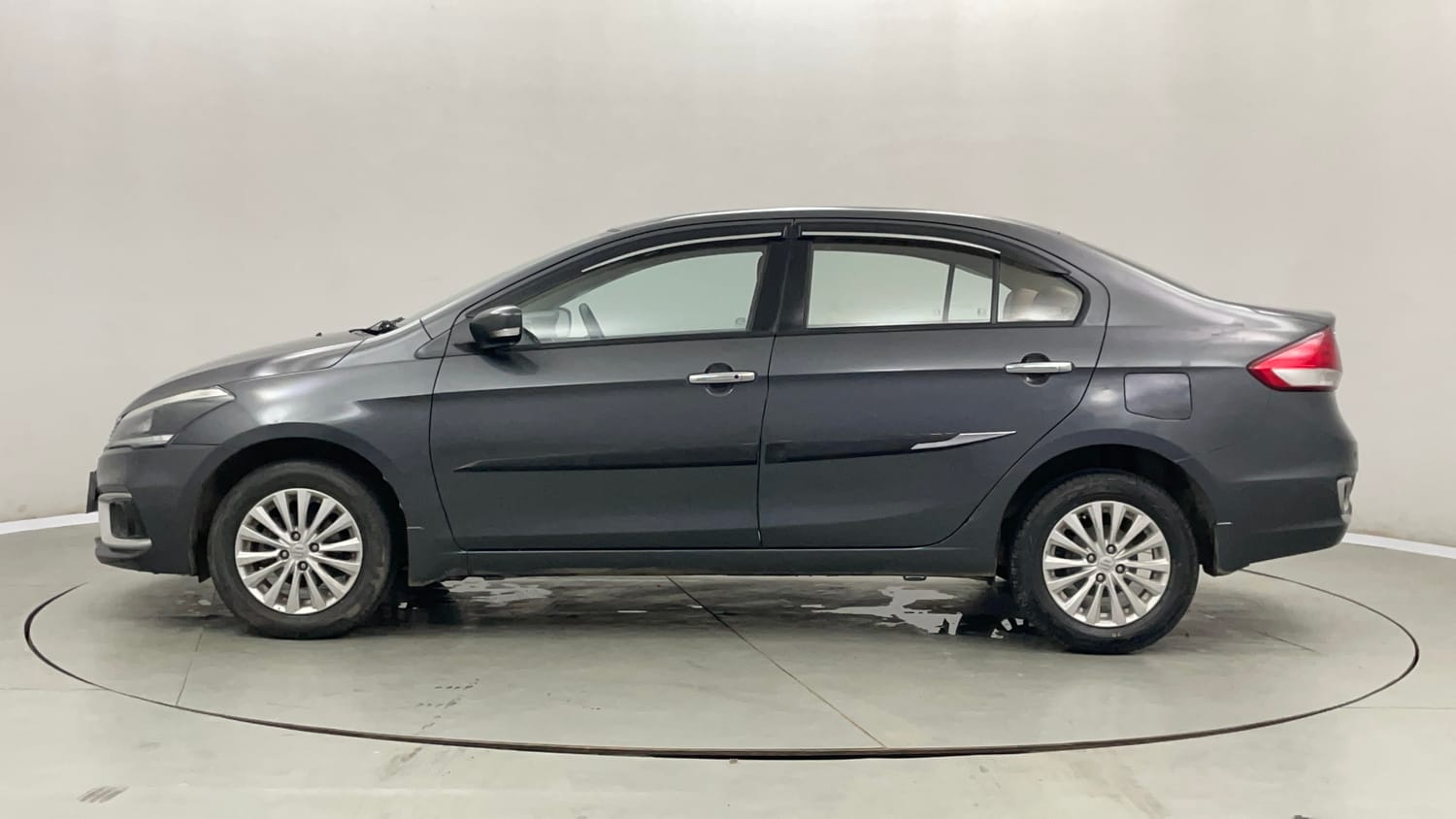 Used 2022 Maruti Suzuki Ciaz Zeta 1.5 Petrol Manual exterior LEFT SIDE VIEW
