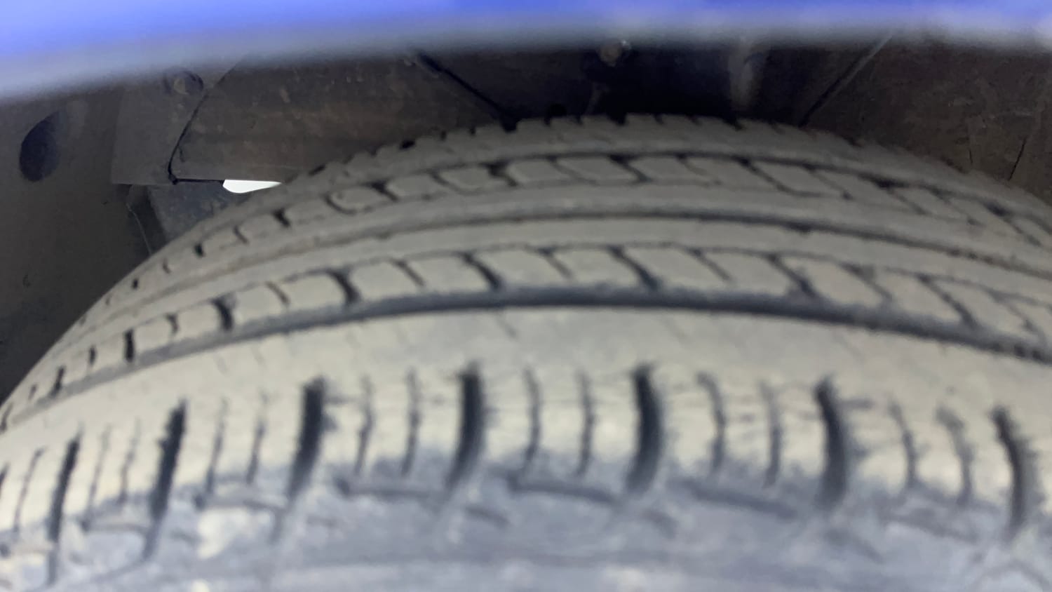 Used 2017 Maruti Suzuki Baleno Delta 1.2 Petrol Manual tyres LEFT FRONT TYRE TREAD VIEW