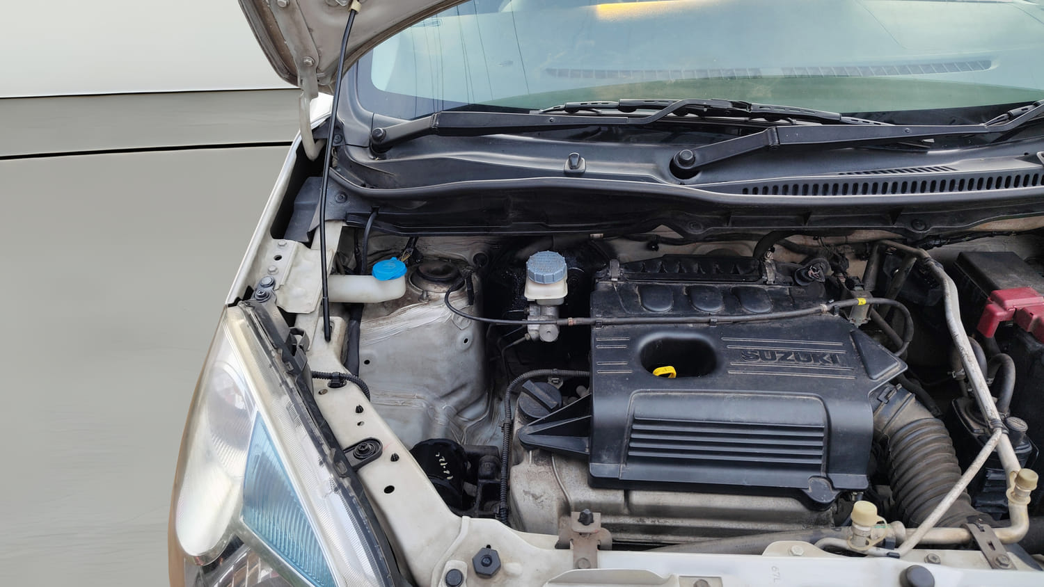 Used 2017 Maruti Suzuki Wagon R VXI Petrol Manual engine ENGINE RIGHT SIDE VIEW