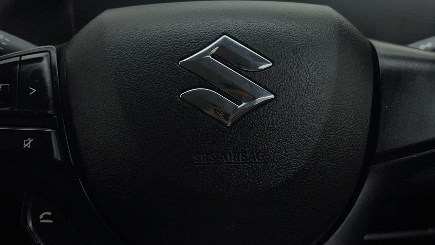 Used 2022 Maruti Suzuki S-Presso Vxi Plus Petrol Manual top_features Steering mounted controls