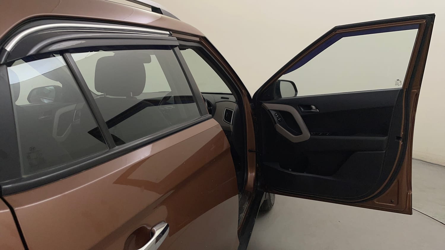 Used 2017 Hyundai Creta 1.6 SX Plus AT Petrol Petrol Automatic interior RIGHT FRONT DOOR OPEN VIEW