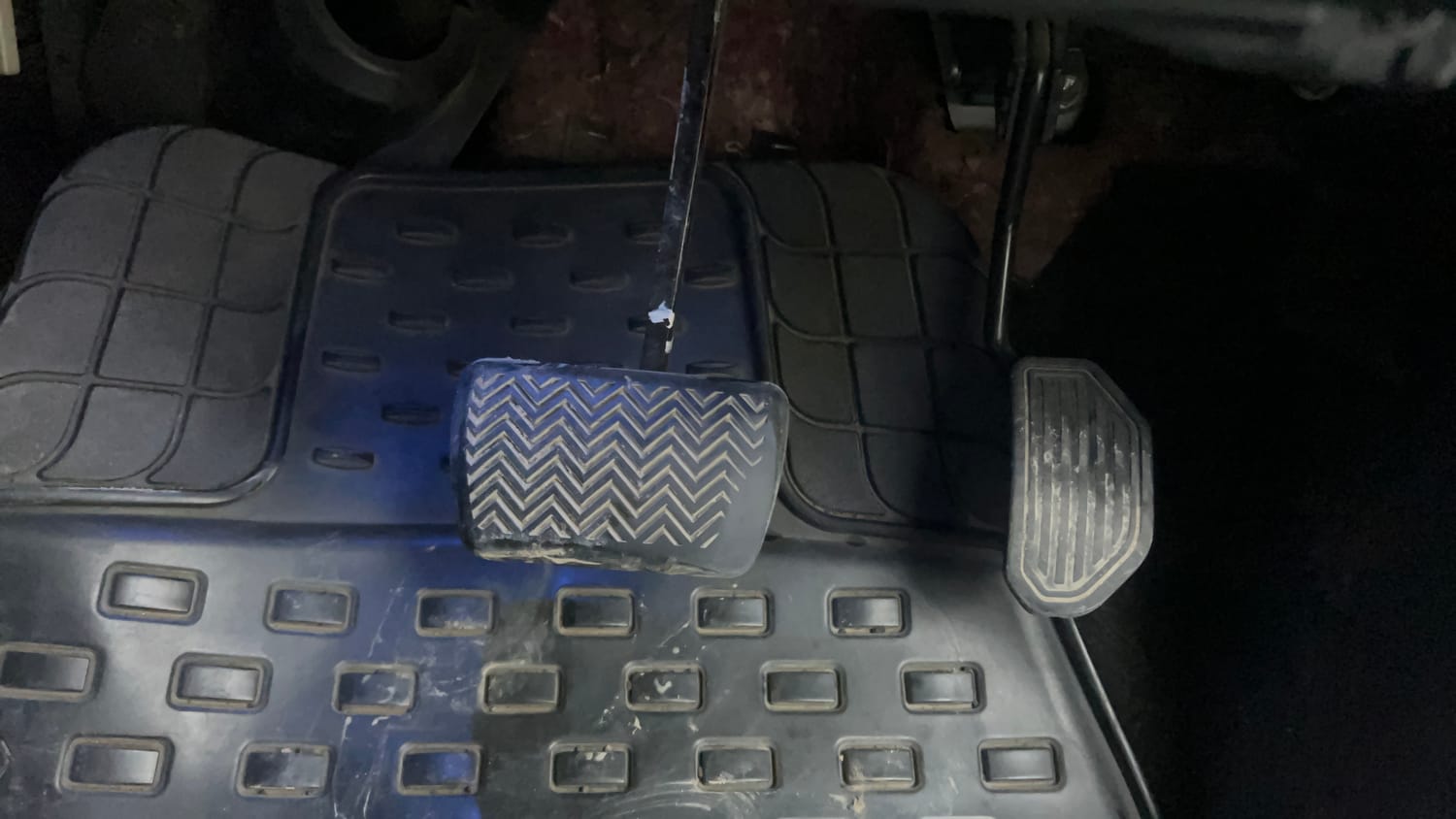 Used 2015 Toyota Corolla Altis VL AT Petrol Petrol Automatic interior PEDALS VIEW