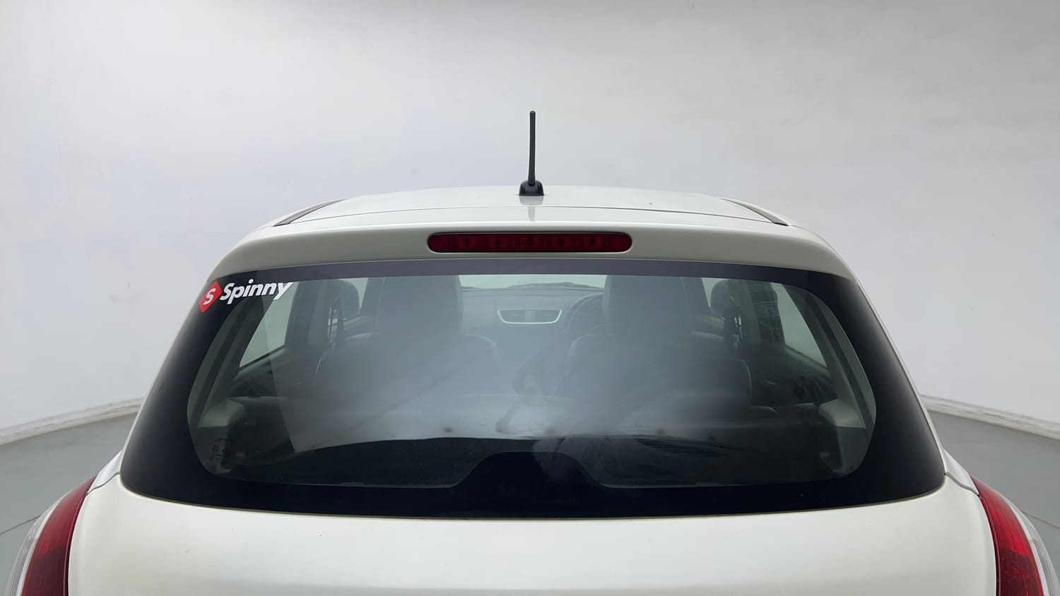 Used 2015 Maruti Suzuki Swift VXi Petrol Manual exterior BACK WINDSHIELD VIEW