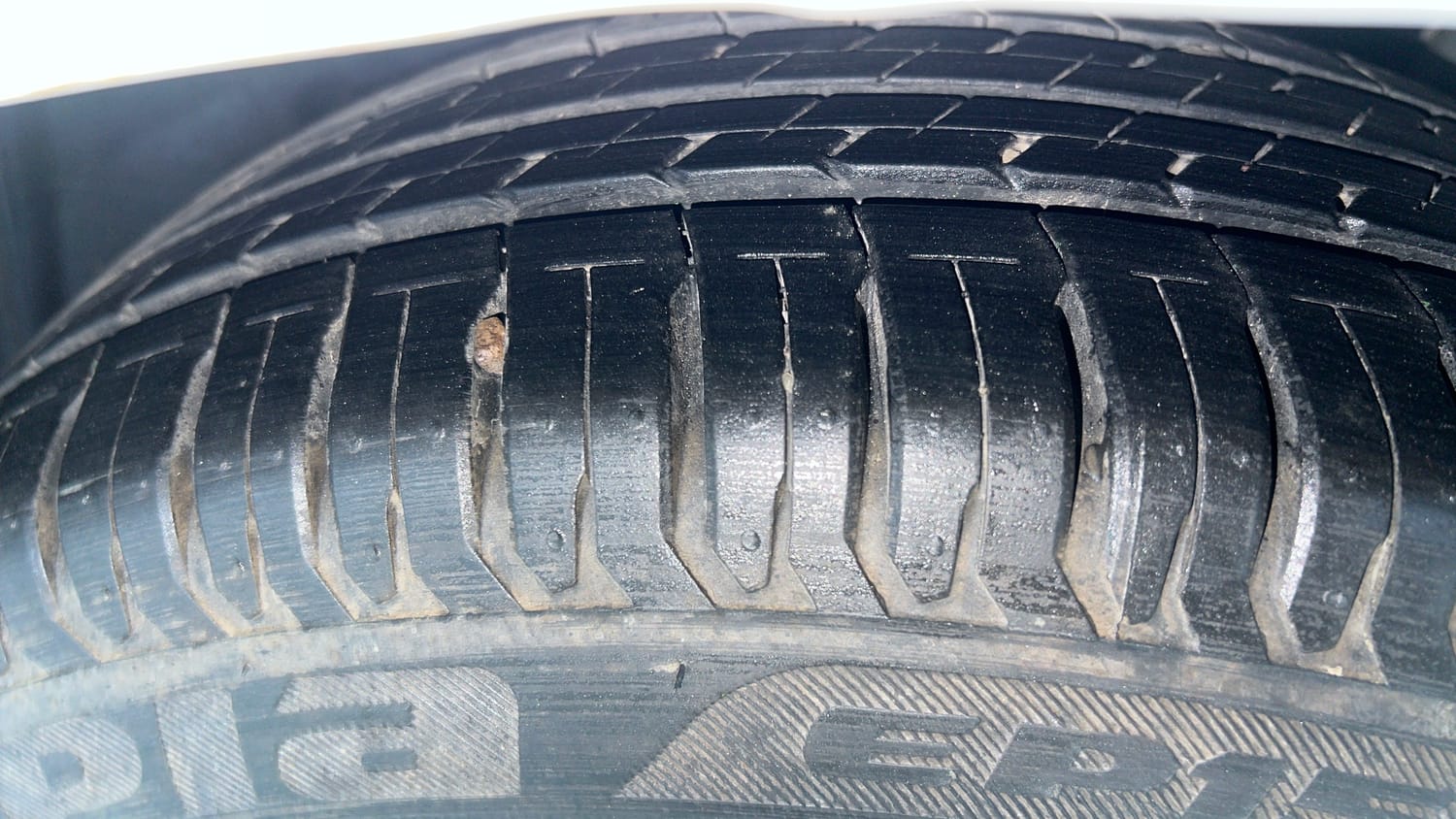 Used 2021 Ford Figo Aspire Titanium Plus 1.2 Ti-VCT Petrol Manual tyres LEFT REAR TYRE TREAD VIEW