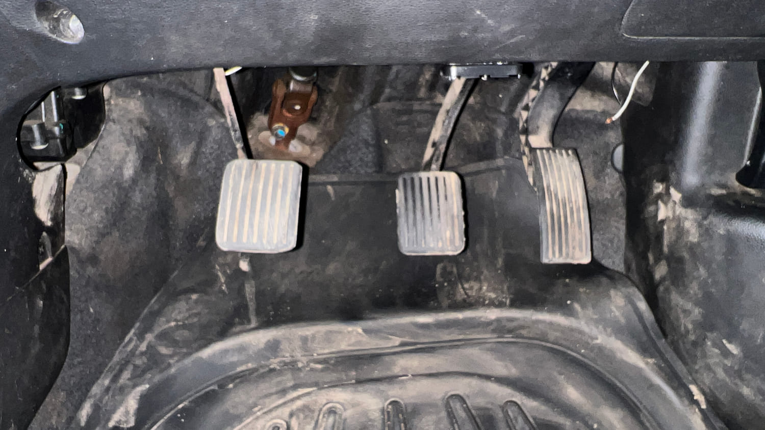 Used 2013 Hyundai Grand i10 Asta 1.2 Kappa VTVT Petrol Manual interior PEDALS VIEW
