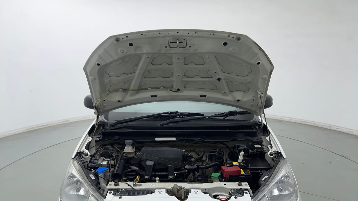 Used 2023 Maruti Suzuki Alto K10 LXi Petrol Manual engine ENGINE & BONNET OPEN FRONT VIEW