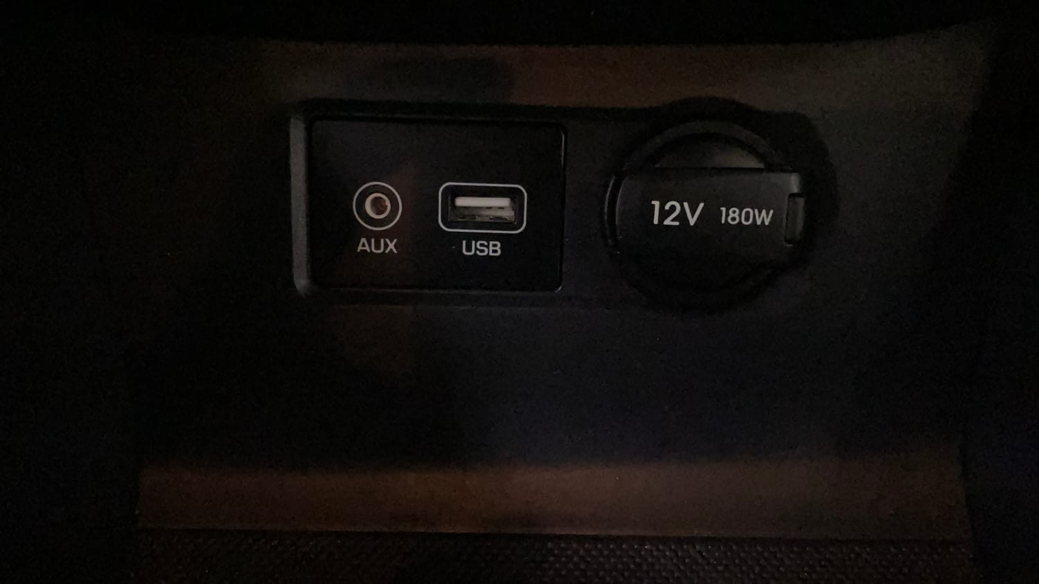 Used 2019 Hyundai Elite i20 Magna Plus 1.2 + CNG (Outside Fitted) Cng Manual top_features Power boot