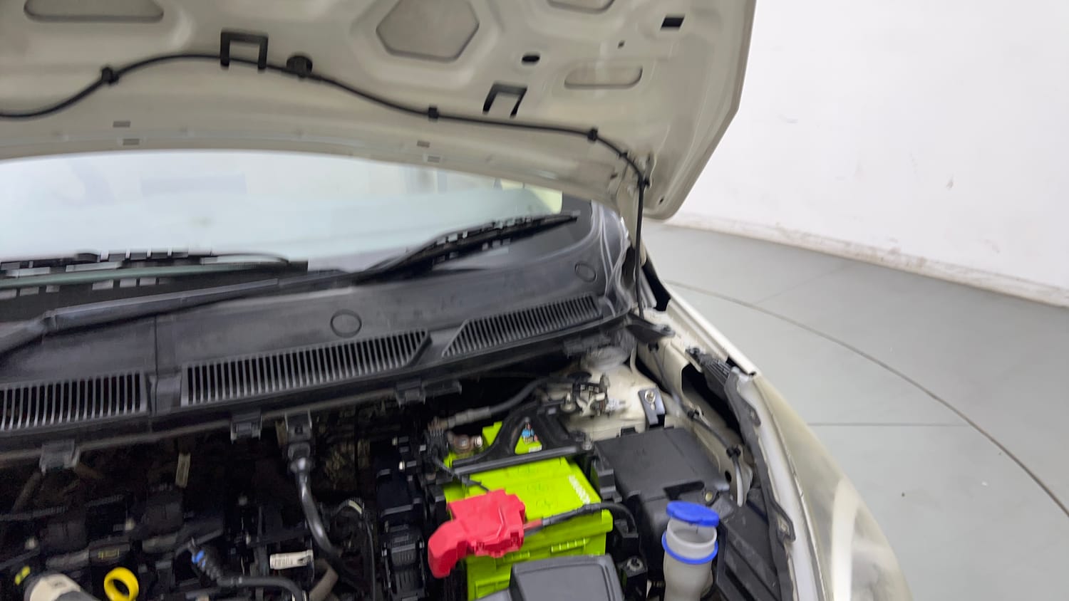 Used 2021 Ford Figo Aspire Titanium Plus 1.2 Ti-VCT Petrol Manual engine ENGINE LEFT SIDE HINGE & APRON VIEW