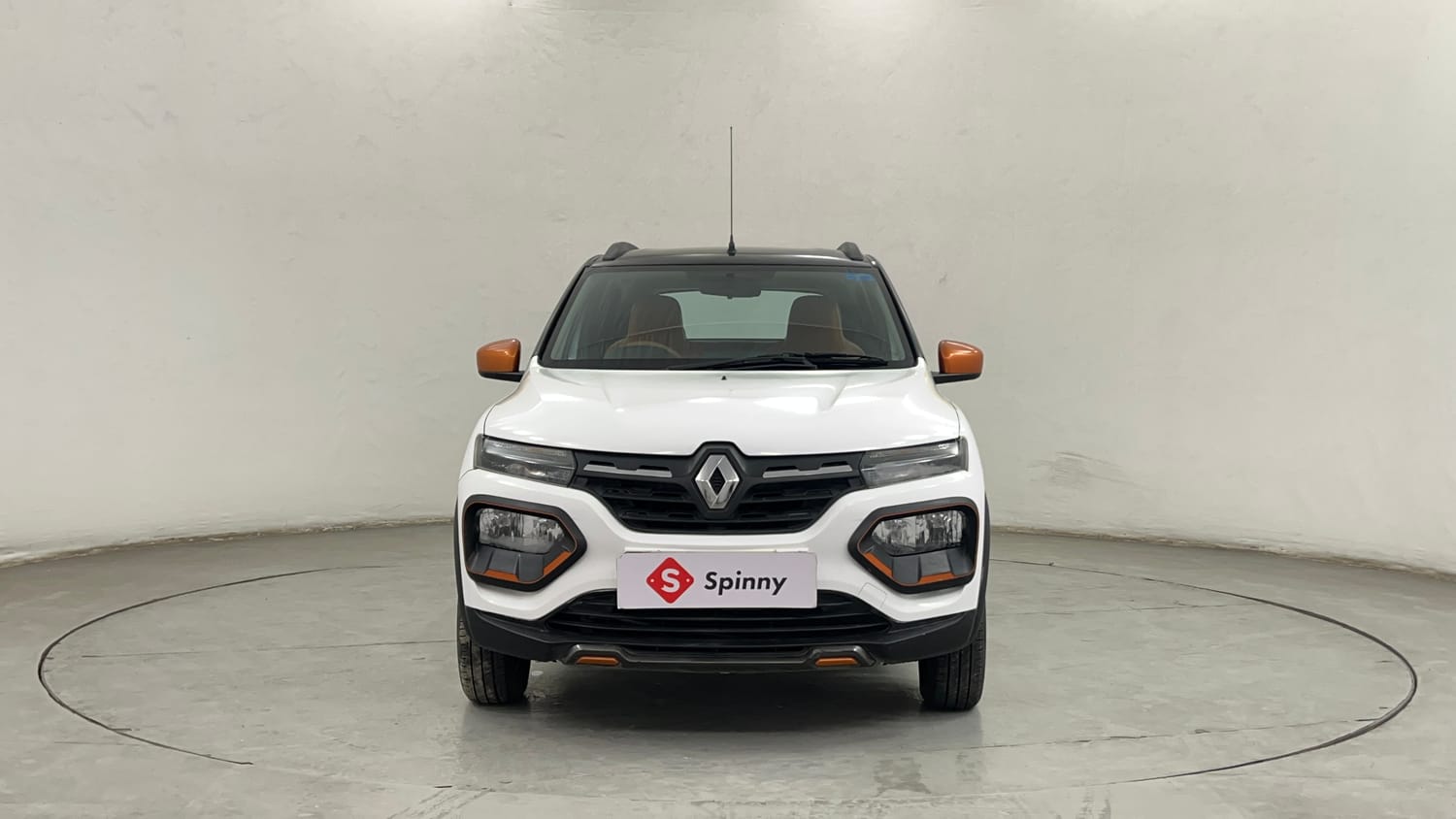 Used 2022 Renault Kwid CLIMBER 1.0 AMT (O) Dual Tone Petrol Automatic exterior FRONT VIEW