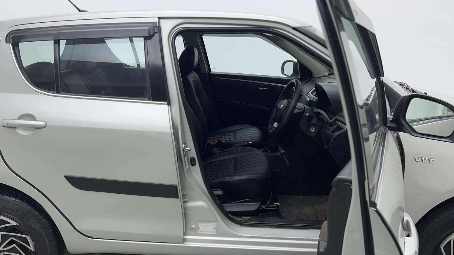 Used 2016 Maruti Suzuki Swift VXI (O) Petrol Manual interior RIGHT SIDE FRONT DOOR CABIN VIEW