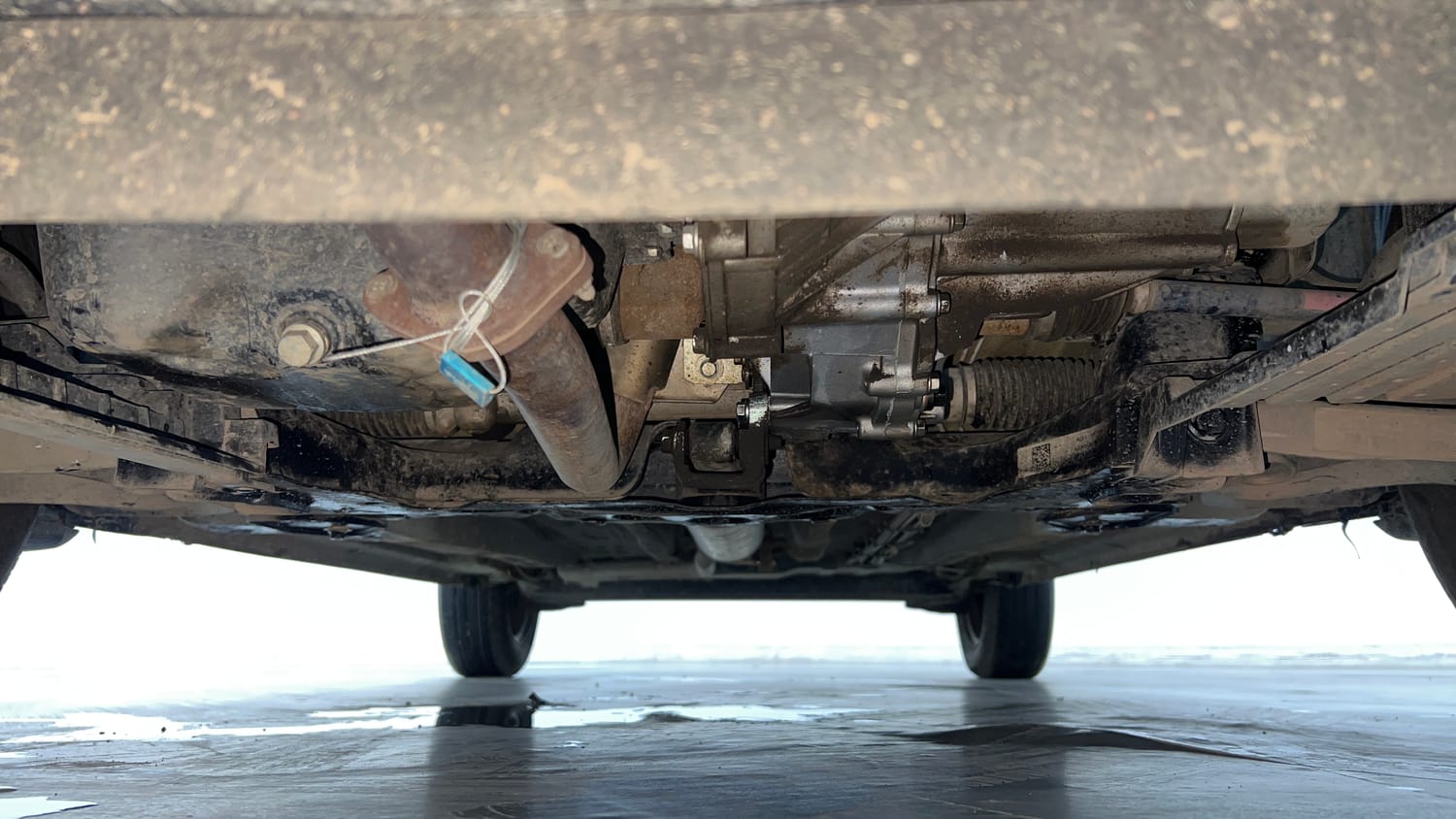 Used 2025 Tata Punch Pure MT Petrol Manual extra FRONT LEFT UNDERBODY VIEW
