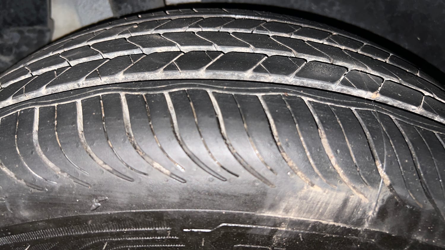 Used 2016 Hyundai Creta 1.6 SX Plus Petrol Petrol Manual tyres RIGHT REAR TYRE TREAD VIEW