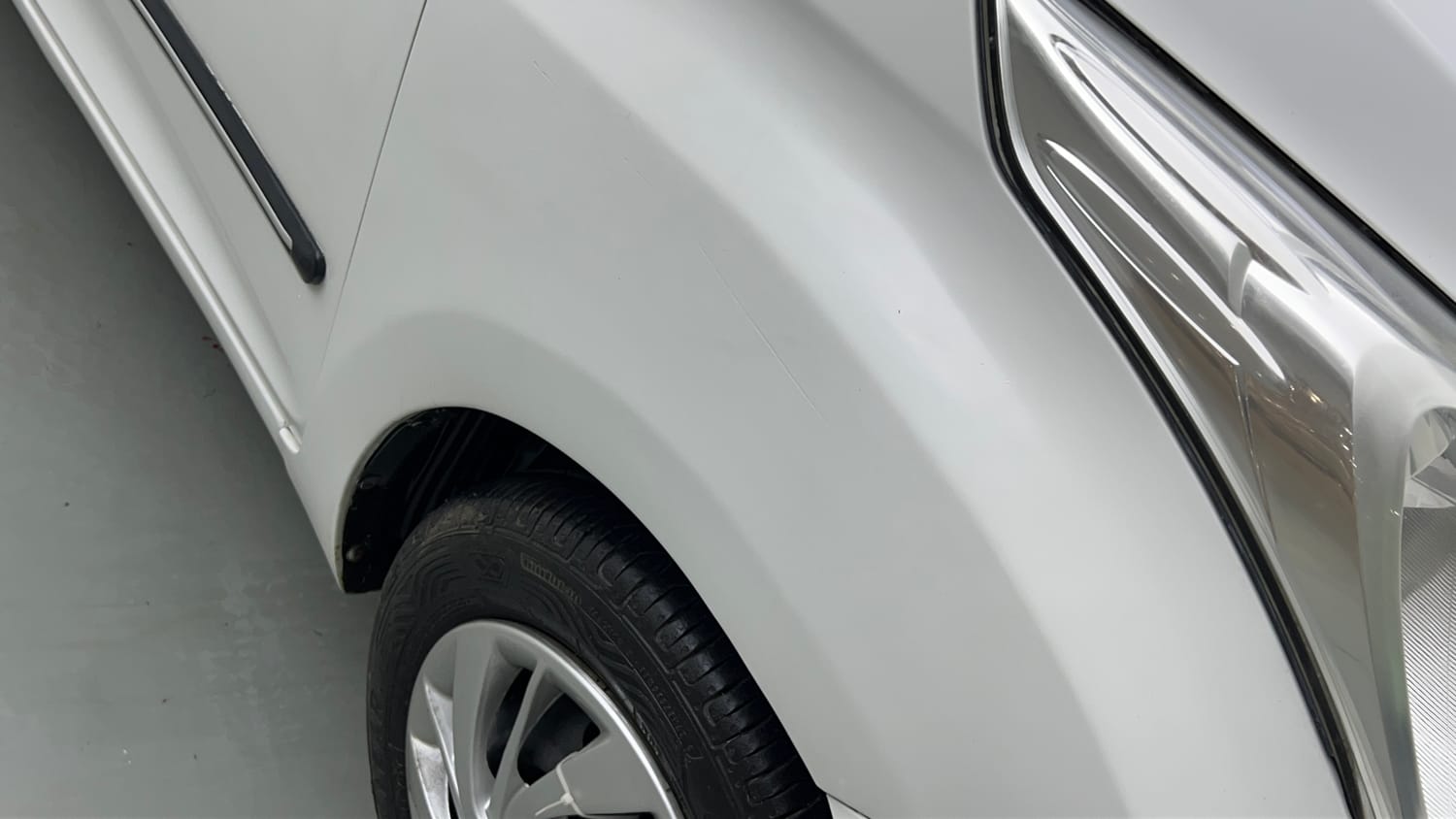 Used 2017 Hyundai Eon Magna + Petrol Manual dents MINOR SCRATCH