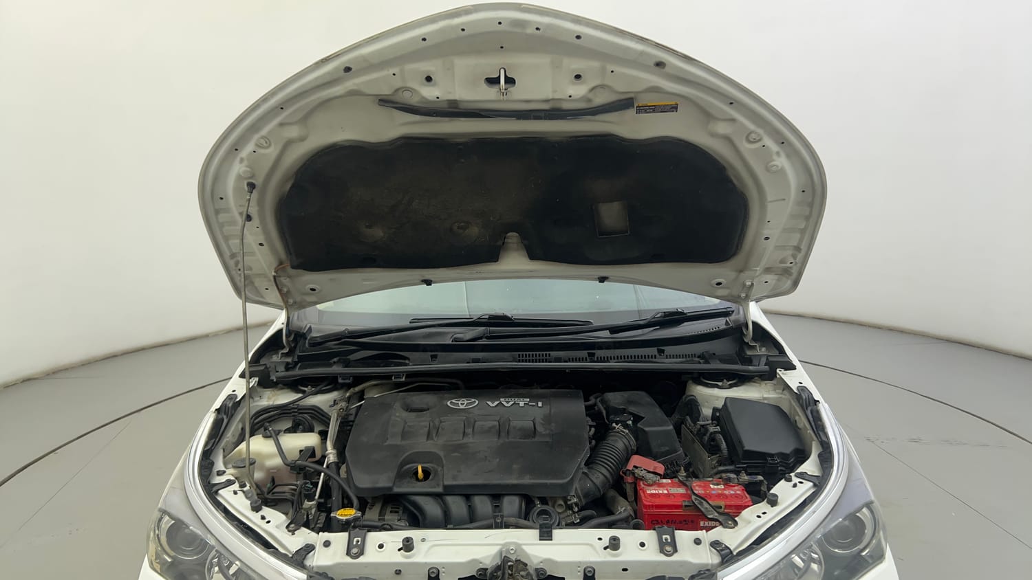Used 2015 Toyota Corolla Altis VL AT Petrol Petrol Automatic engine ENGINE & BONNET OPEN FRONT VIEW