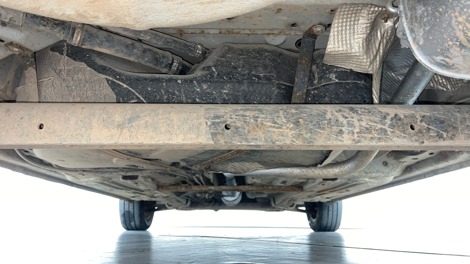Used 2012 Ford Figo Duratec Petrol ZXI 1.2 Petrol Manual extra REAR UNDERBODY VIEW (TAKEN FROM REAR)
