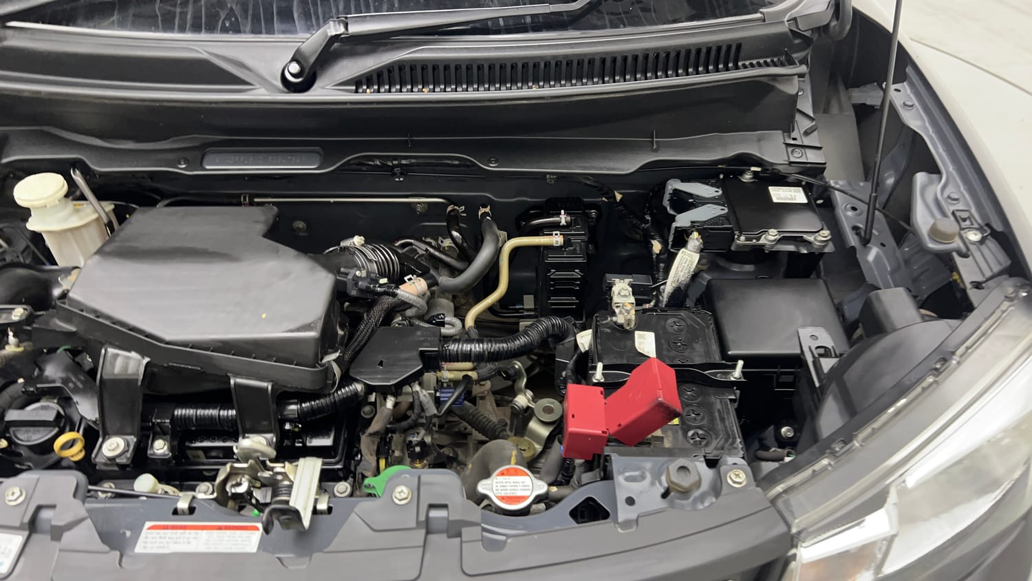 Used 2022 Maruti Suzuki S-Presso Vxi Plus Petrol Manual engine ENGINE LEFT SIDE VIEW