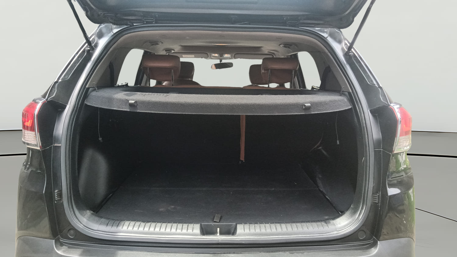 Used 2018 Hyundai Creta SX 1.6 AT Petrol Petrol Automatic interior DICKY INSIDE VIEW