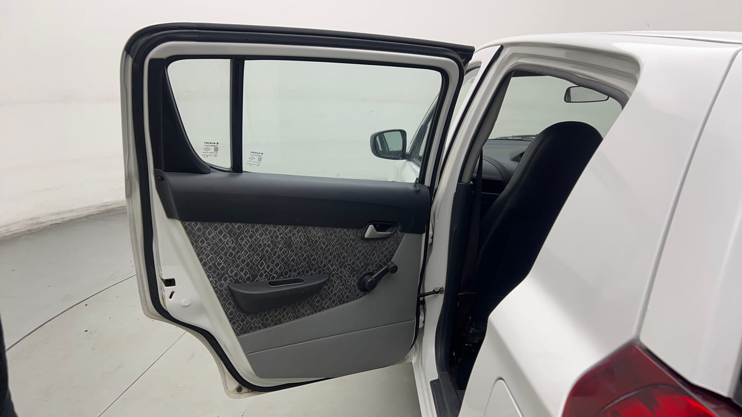 Used 2018 Maruti Suzuki Alto 800 VXi Petrol Manual interior LEFT REAR DOOR OPEN VIEW