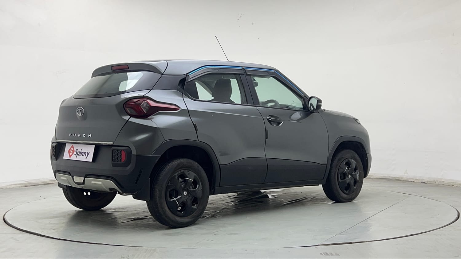 Used 2022 Tata Punch Pure MT Petrol Manual exterior RIGHT REAR CORNER VIEW