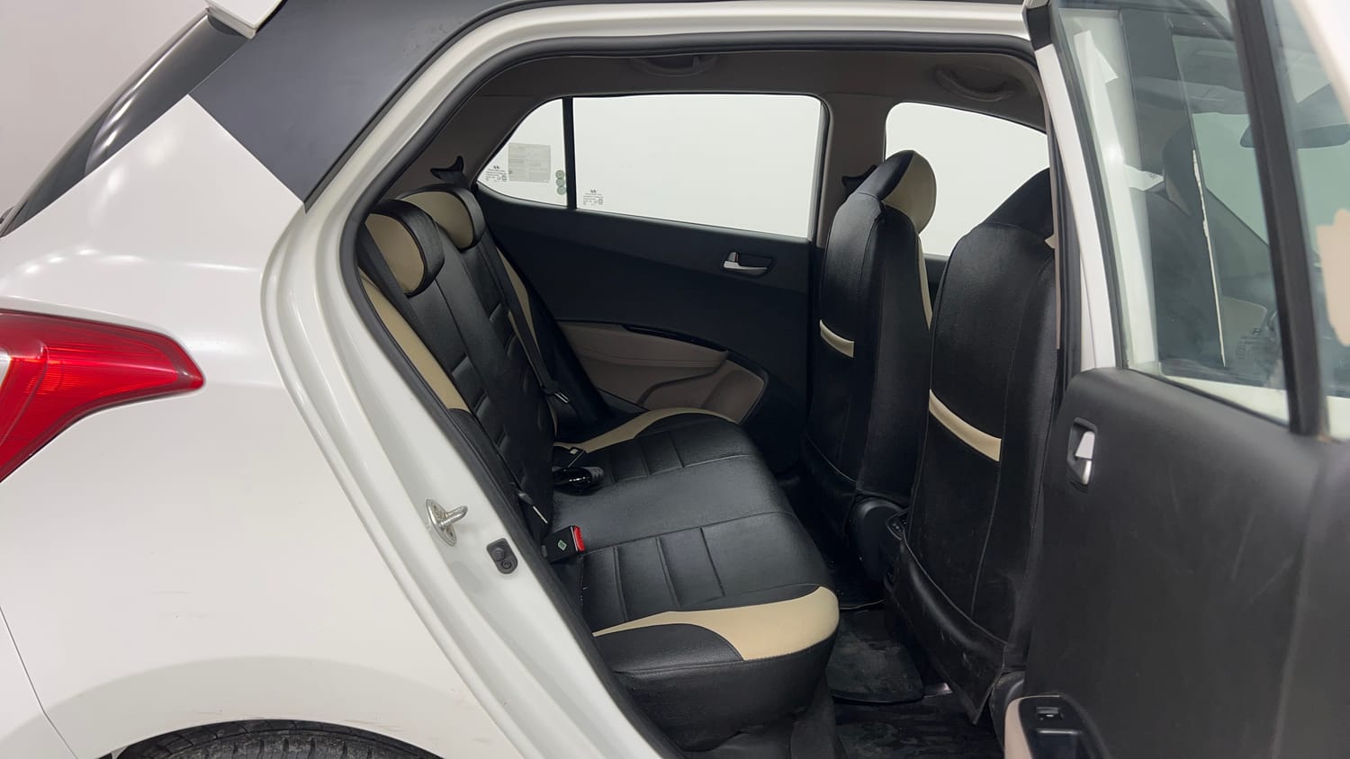 Used 2016 Hyundai Grand i10 Asta AT 1.2 Kappa VTVT (O) Petrol Automatic interior RIGHT SIDE REAR DOOR CABIN VIEW