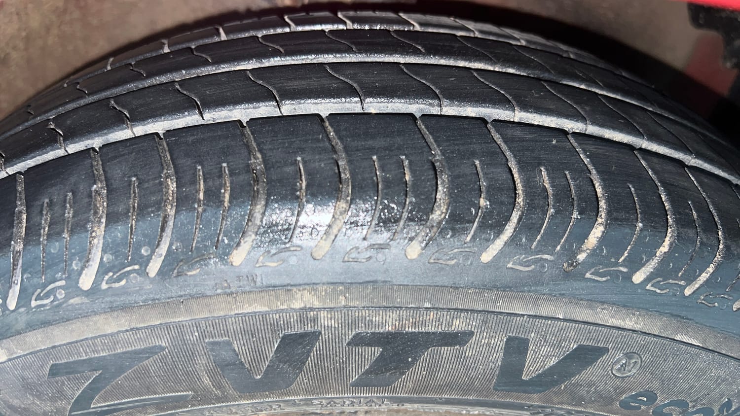 Used 2019 Maruti Suzuki Celerio VXi AMT Petrol Automatic tyres RIGHT FRONT TYRE TREAD VIEW