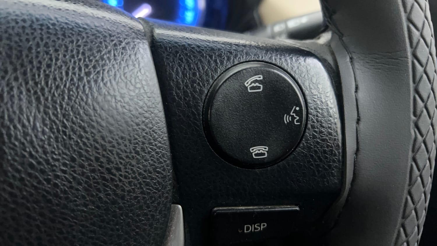 Used 2015 Toyota Corolla Altis VL AT Petrol Petrol Automatic top_features Cruise control
