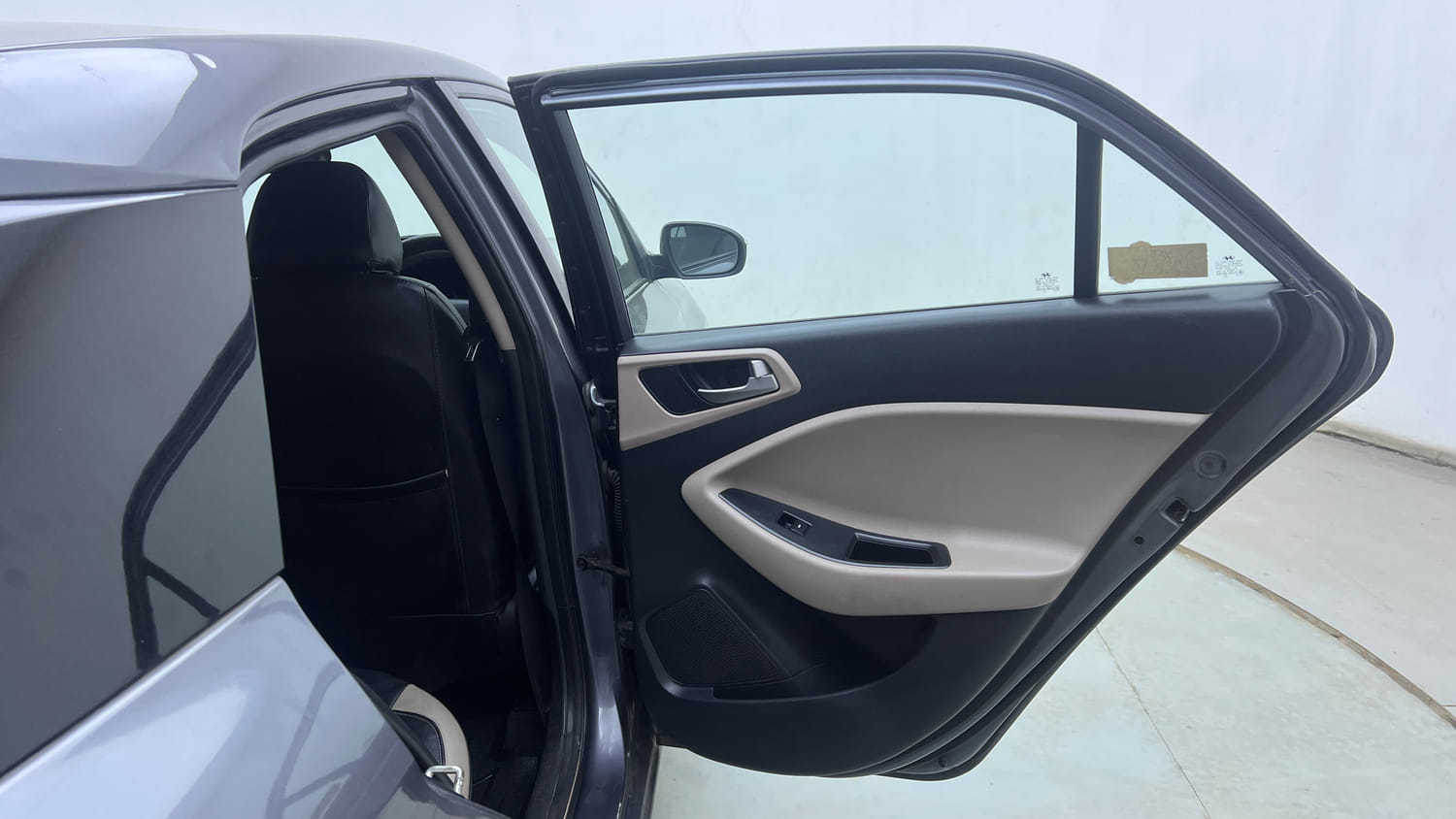 Used 2018 Hyundai Elite i20 Asta 1.2 Petrol Manual interior RIGHT REAR DOOR OPEN VIEW
