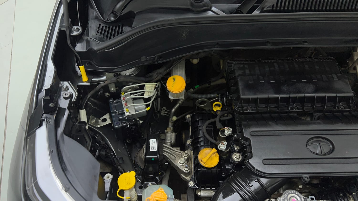 Used 2022 Tata Punch Pure MT Petrol Manual engine ENGINE RIGHT SIDE VIEW