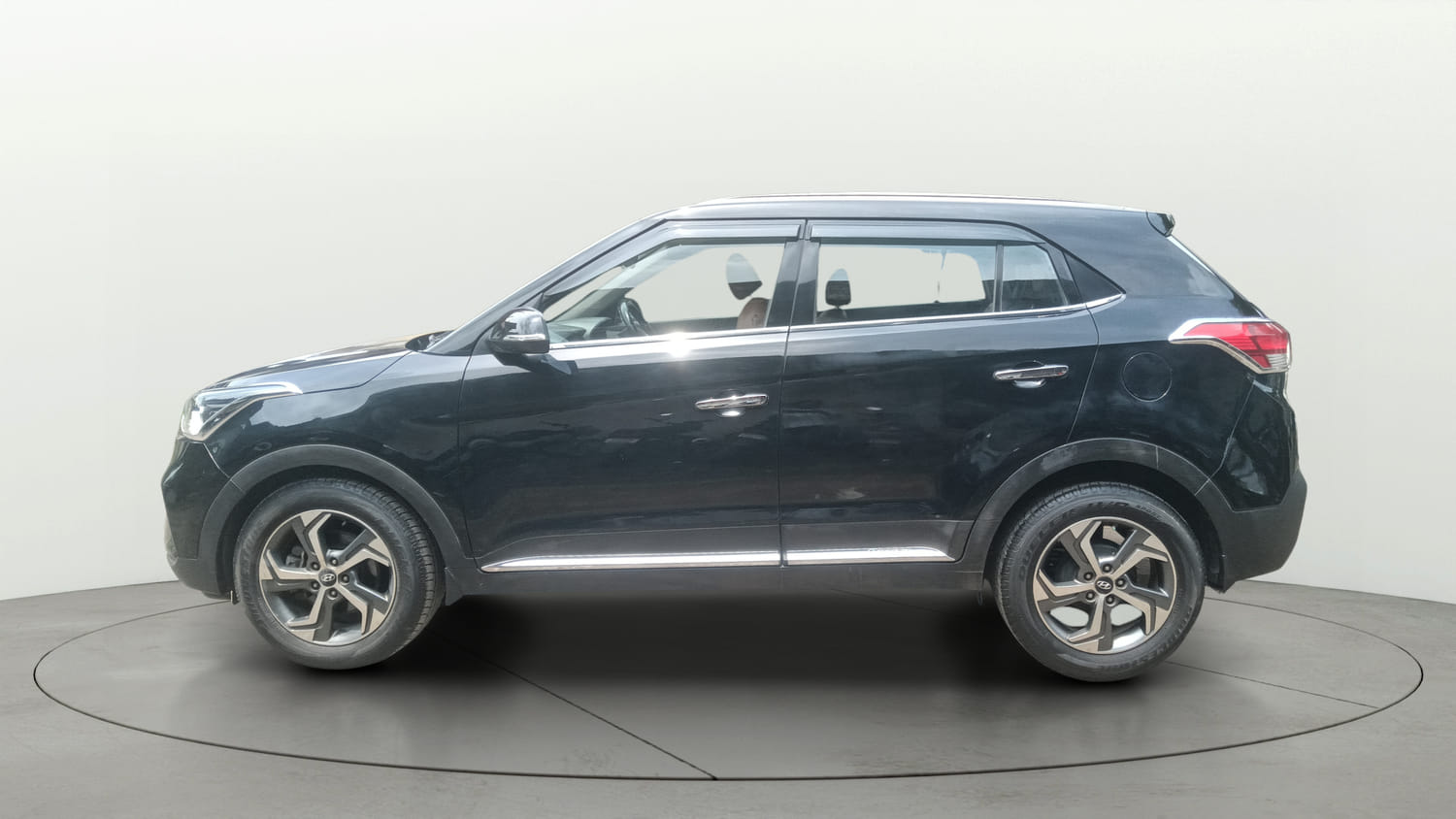 Used 2018 Hyundai Creta SX 1.6 AT Petrol Petrol Automatic exterior LEFT SIDE VIEW