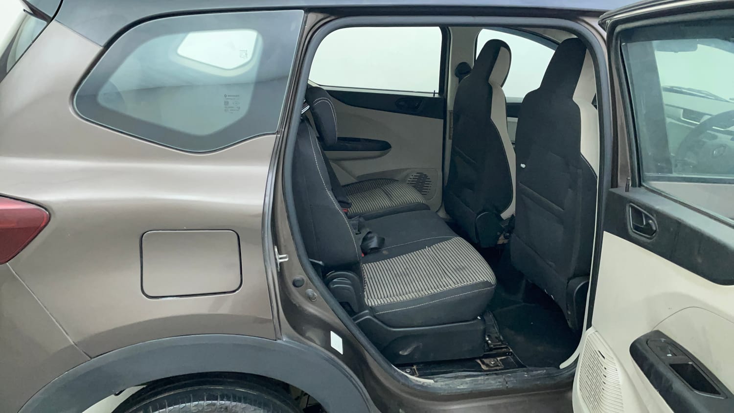 Used 2022 Renault Triber RXT Petrol Manual interior RIGHT SIDE REAR DOOR CABIN VIEW