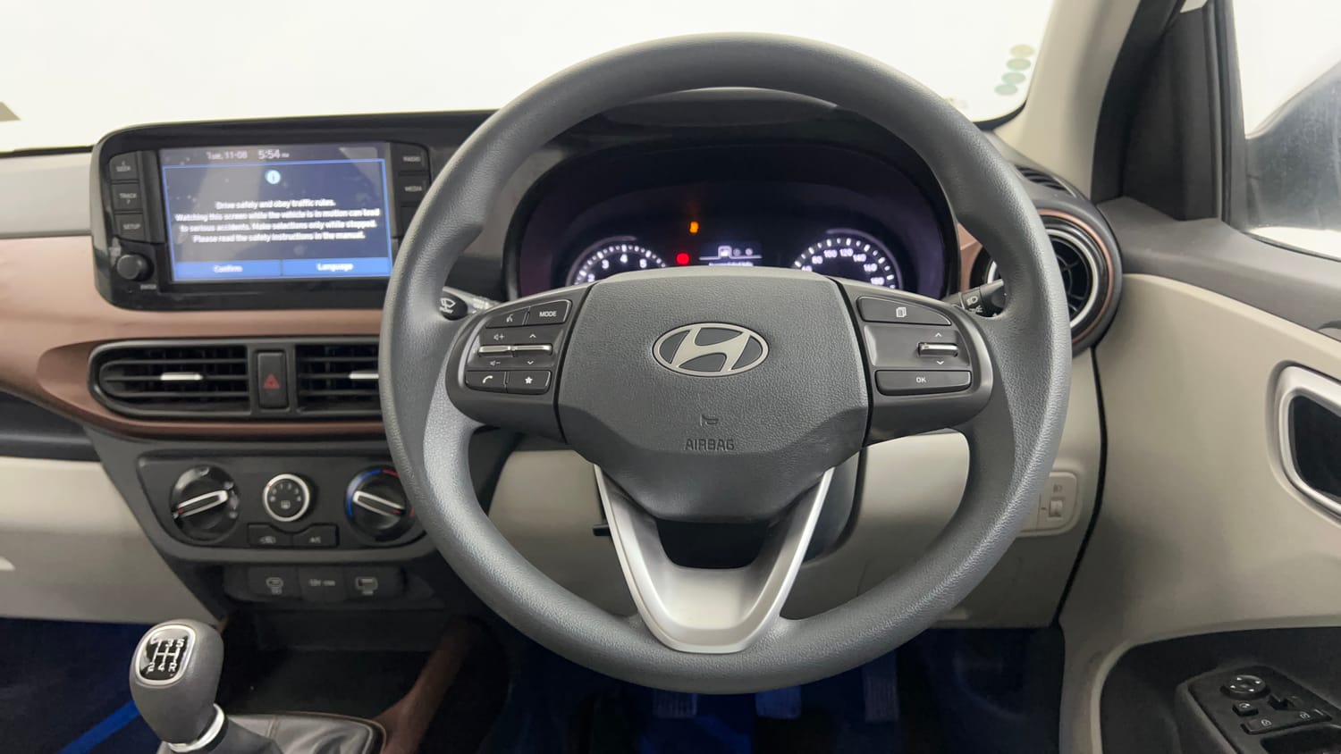 Used 2023 Hyundai Aura SX 1.2 CNG Cng Manual interior STEERING VIEW
