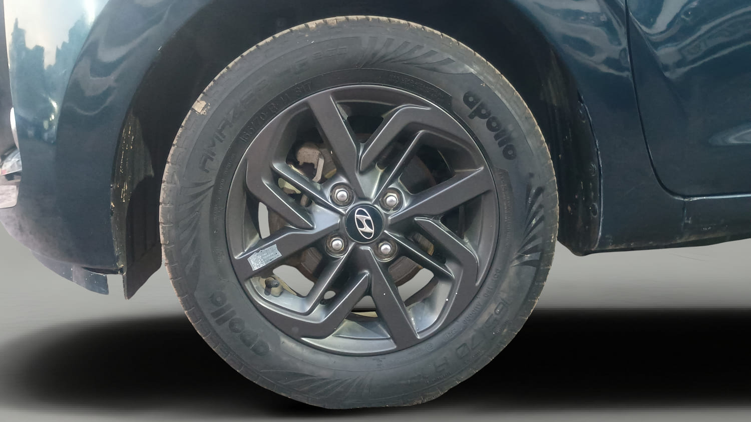 Used 2021 Hyundai Grand i10 Nios Sportz 1.2 Kappa VTVT Petrol Manual tyres LEFT FRONT TYRE RIM VIEW