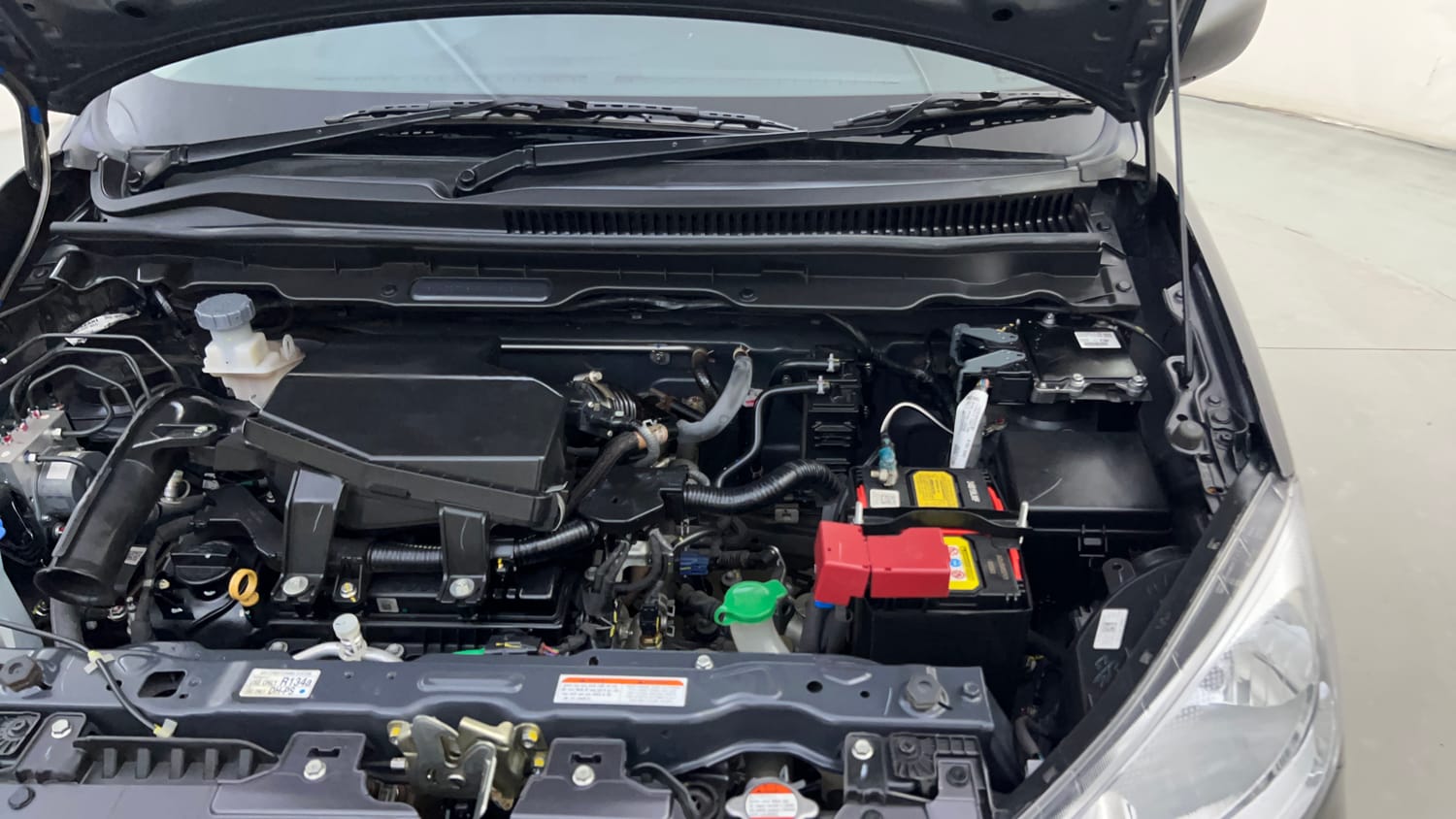 Used 2025 Maruti Suzuki Alto K10 VXi Plus (O) Petrol Manual engine ENGINE LEFT SIDE HINGE & APRON VIEW