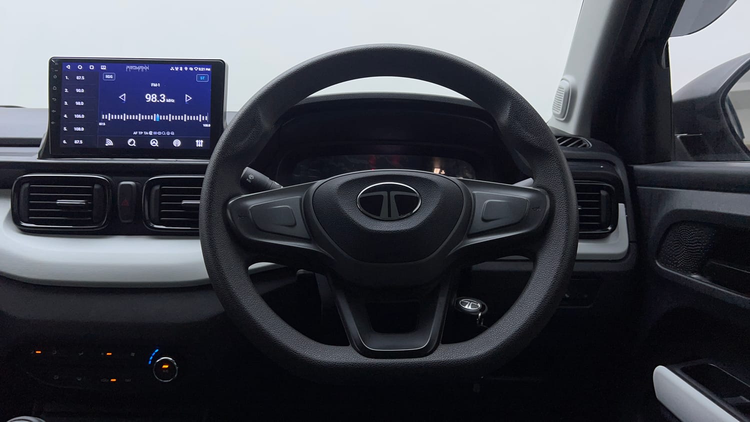 Used 2025 Tata Punch Pure MT Petrol Manual interior STEERING VIEW