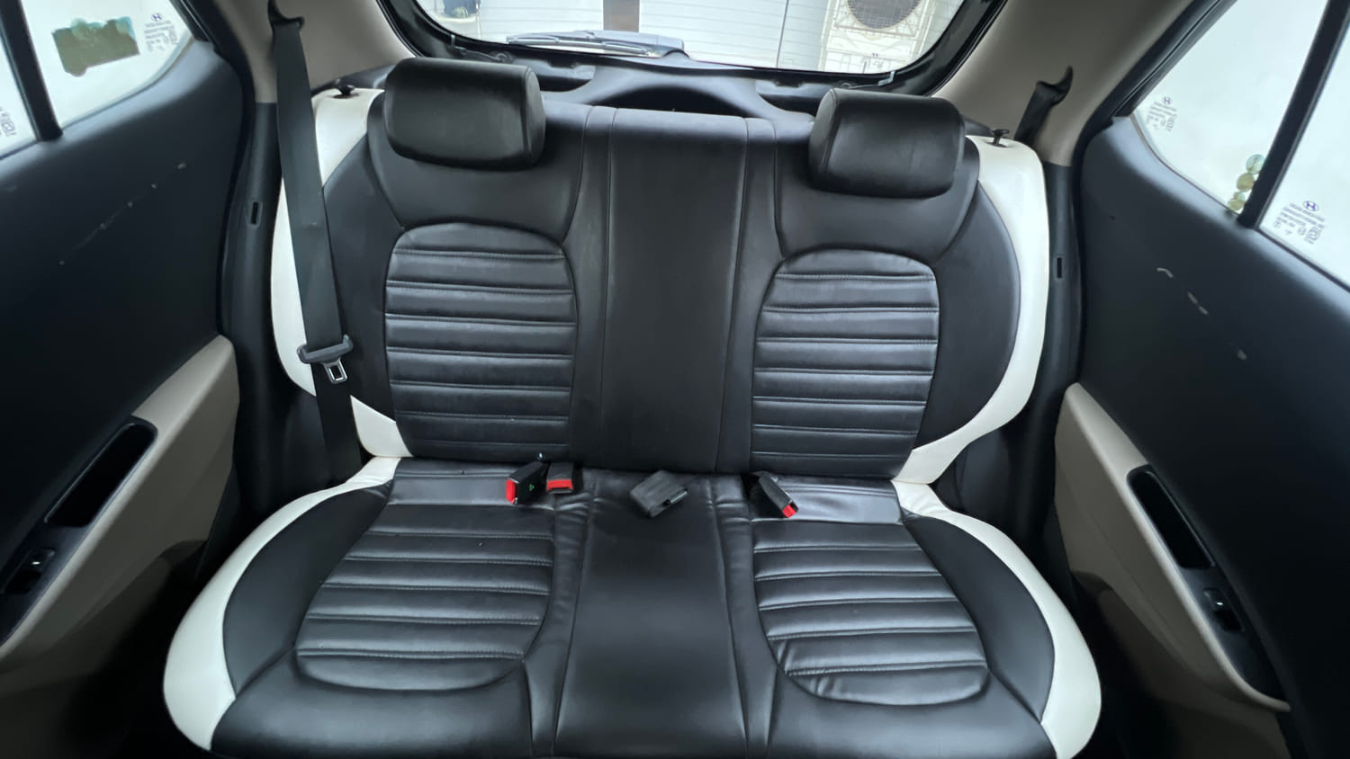 Used 2013 Hyundai Grand i10 Asta 1.2 Kappa VTVT Petrol Manual interior REAR SEAT CONDITION VIEW