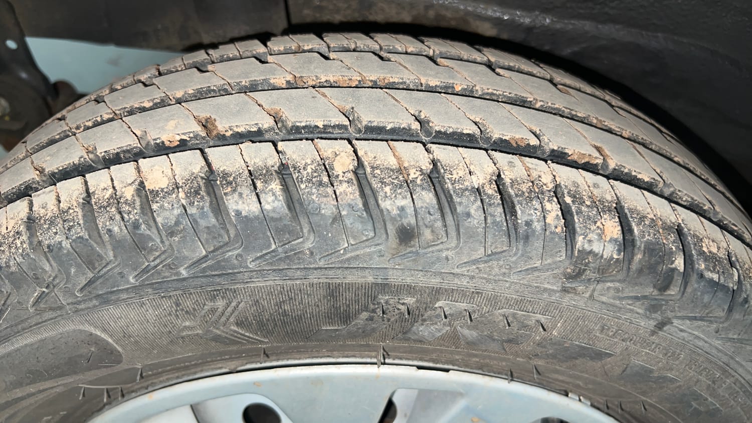 Used 2026 Maruti Suzuki Alto K10 LXi (O) Petrol Manual tyres RIGHT REAR TYRE TREAD VIEW