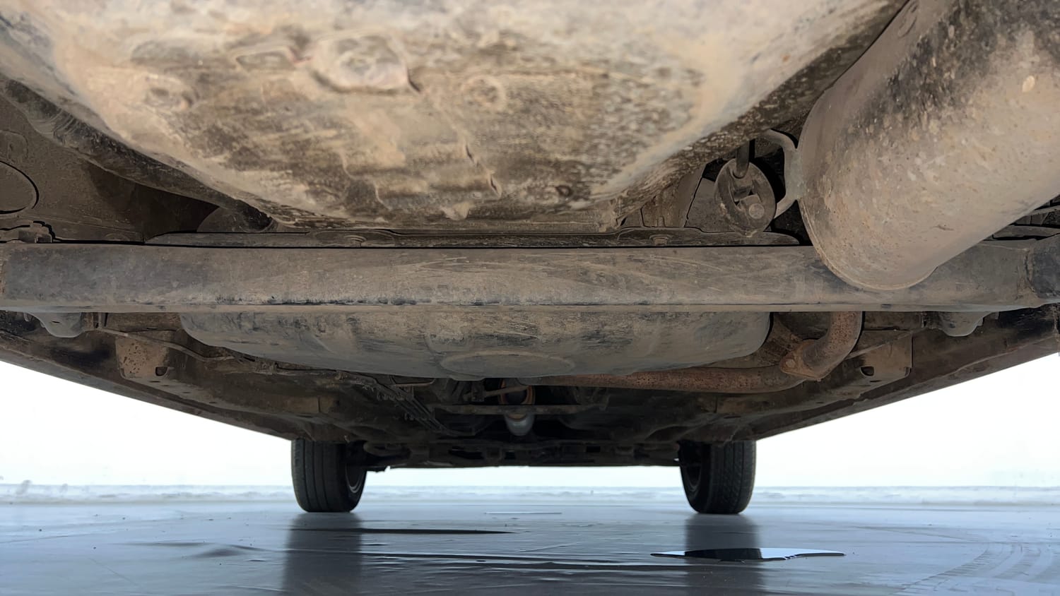 Used 2020 Tata Tiago XZA Plus Petrol Automatic extra REAR UNDERBODY VIEW (TAKEN FROM REAR)