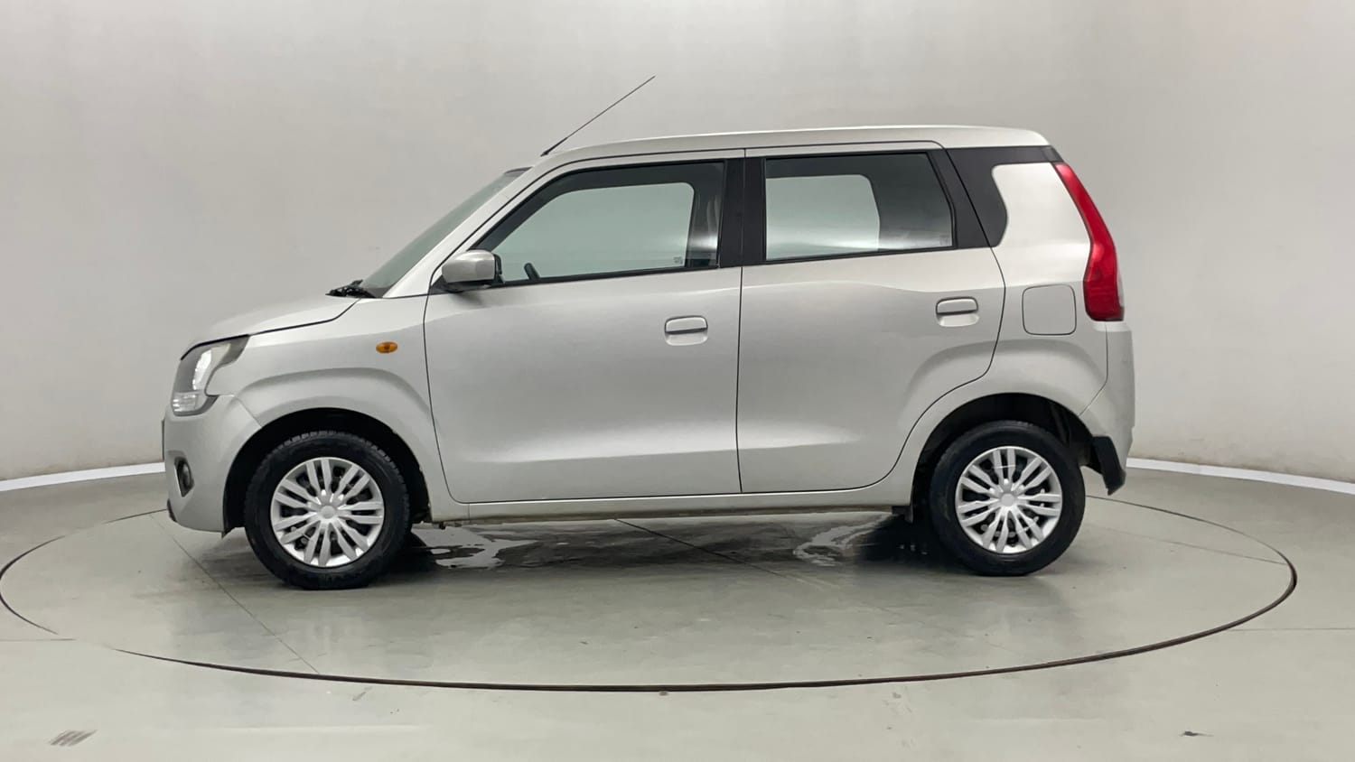 Used 2019 Maruti Suzuki Wagon R VXi 1.2 AMT Petrol Automatic exterior LEFT SIDE VIEW