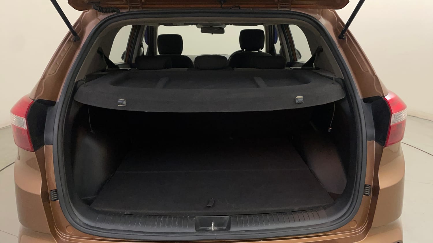 Used 2017 Hyundai Creta 1.6 SX Plus AT Petrol Petrol Automatic interior DICKY INSIDE VIEW