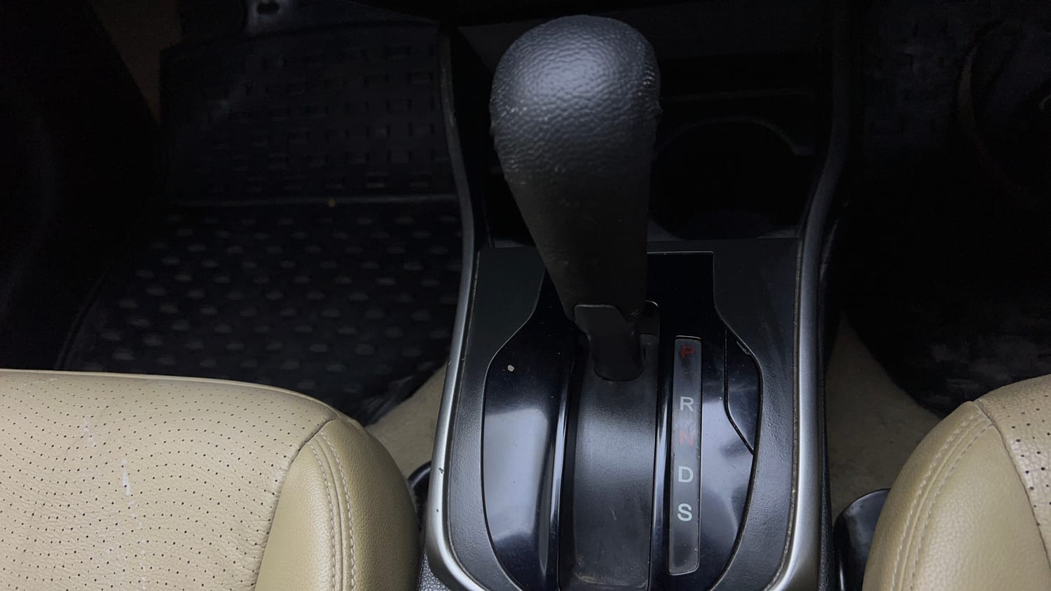 Used 2015 Honda City VX CVT Petrol Automatic interior GEAR  KNOB VIEW