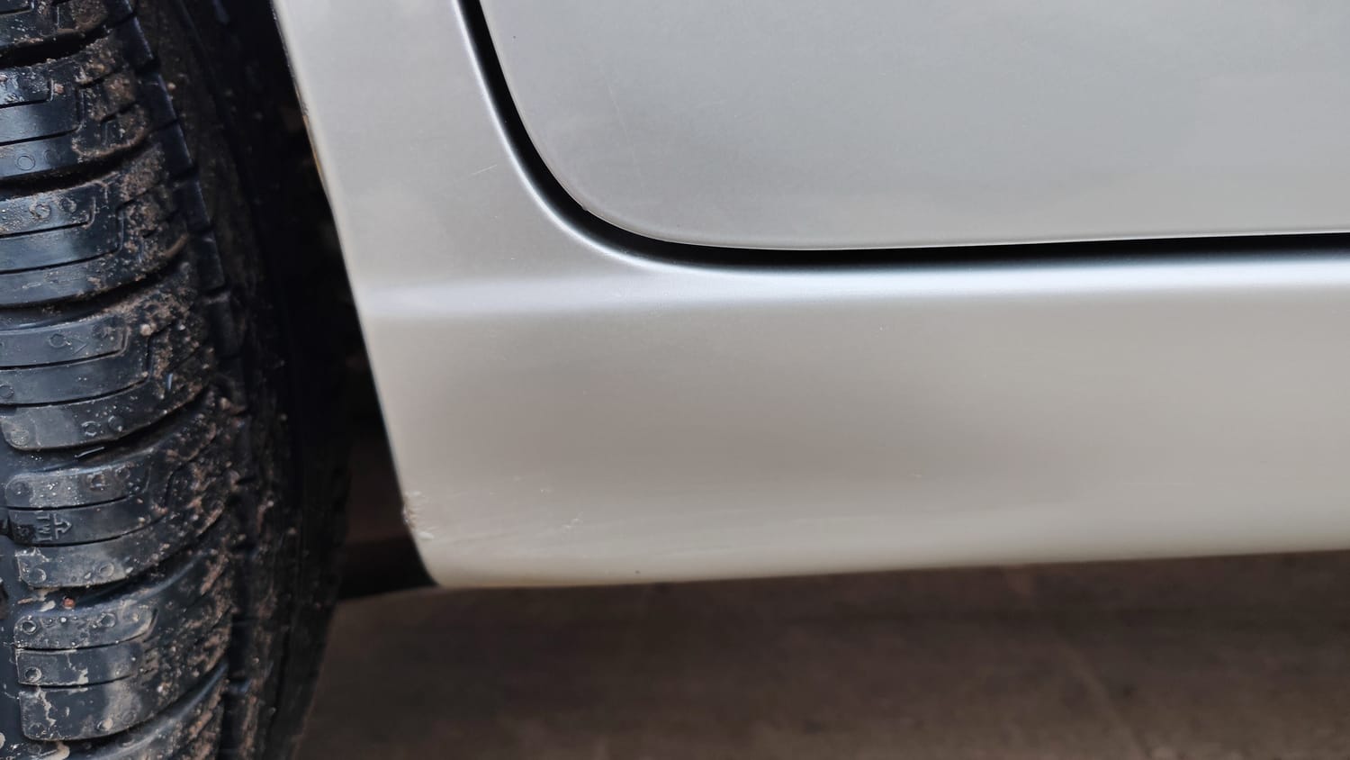Used 2017 Maruti Suzuki Wagon R VXI Petrol Manual dents MINOR DENT