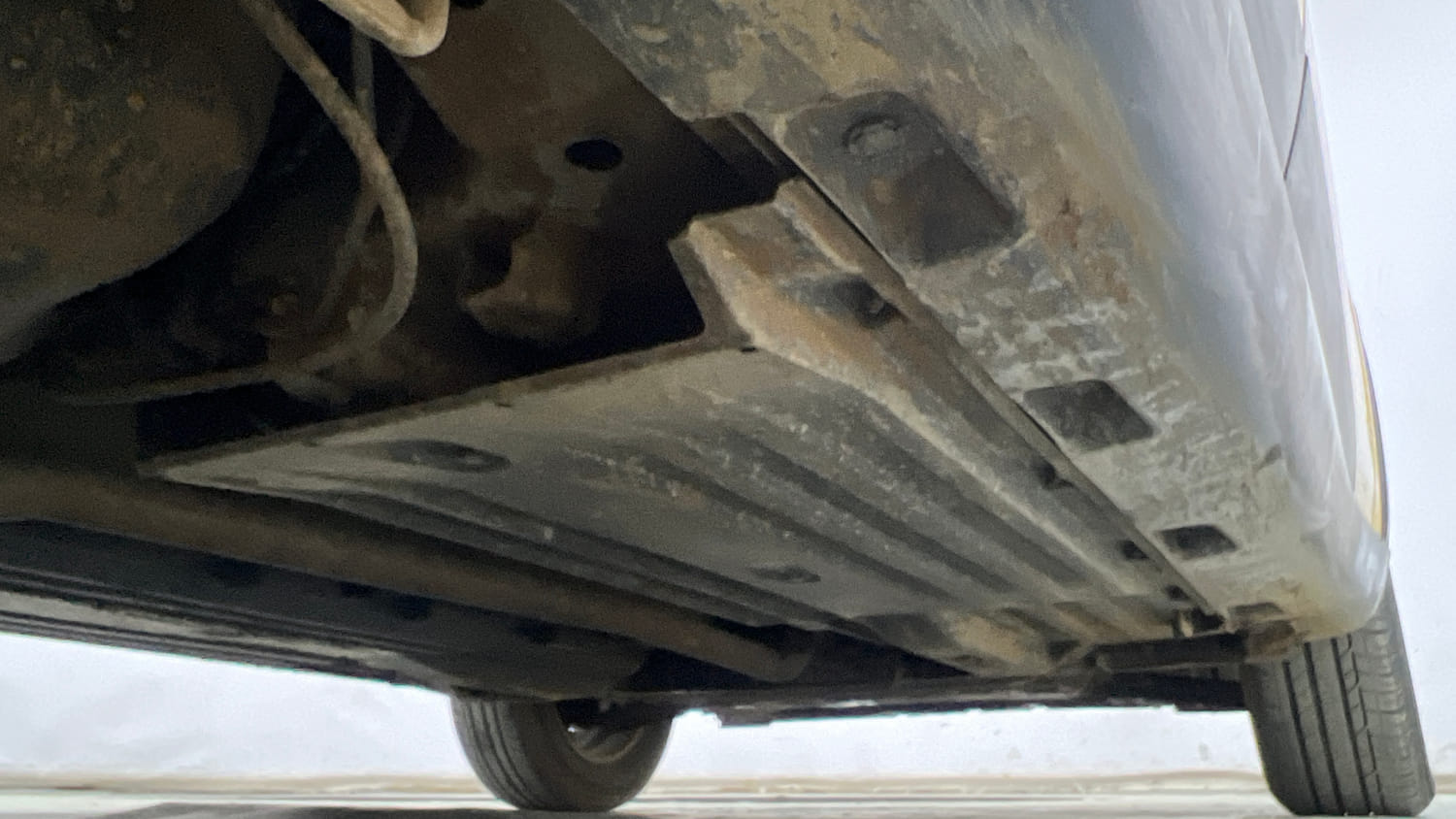 Used 2017 Maruti Suzuki Vitara Brezza [2016-2020] ZDi Plus Diesel Manual extra REAR RIGHT UNDERBODY VIEW