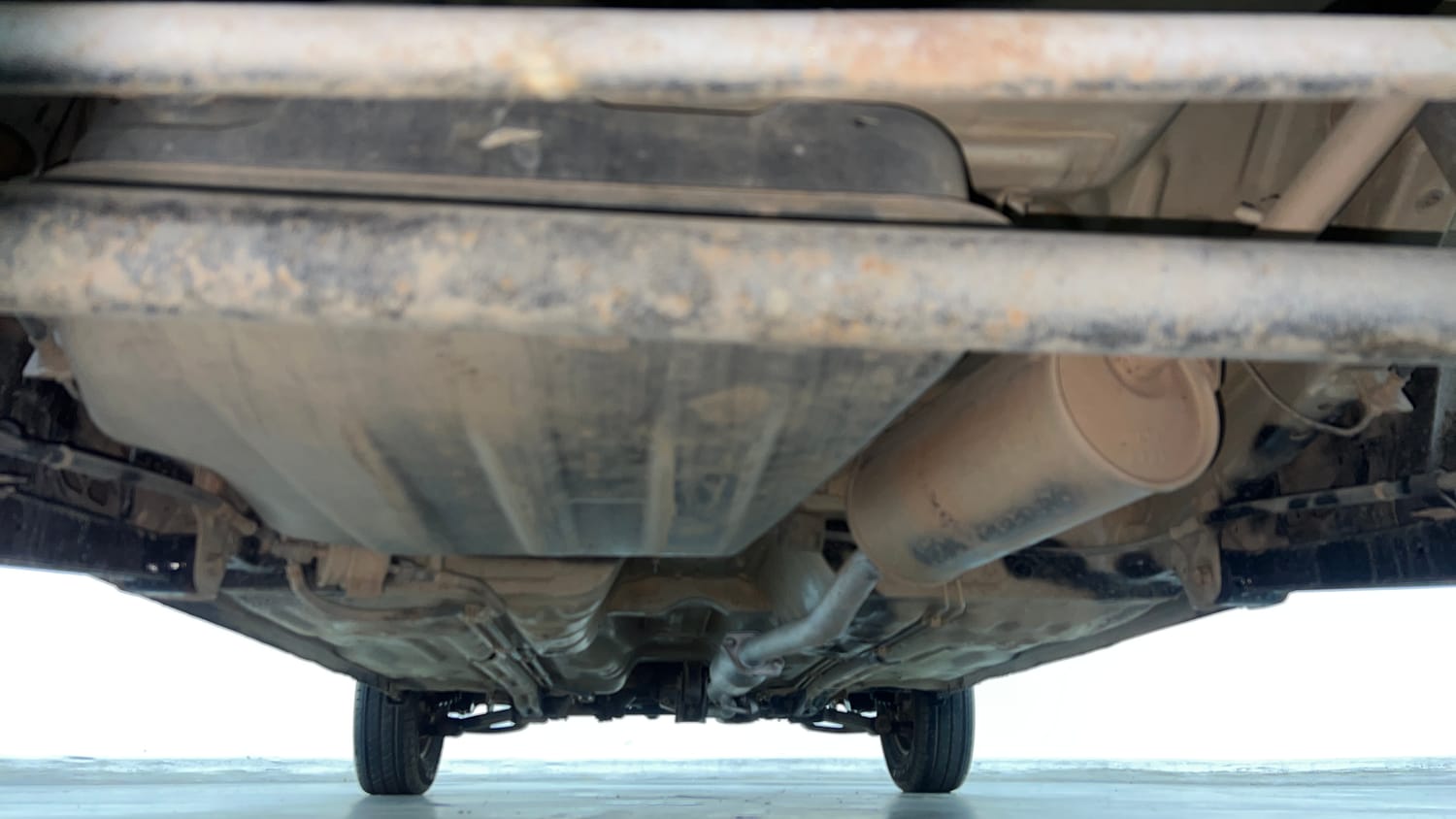 Used 2018 Maruti Suzuki Alto 800 VXi Petrol Manual extra REAR UNDERBODY VIEW (TAKEN FROM REAR)